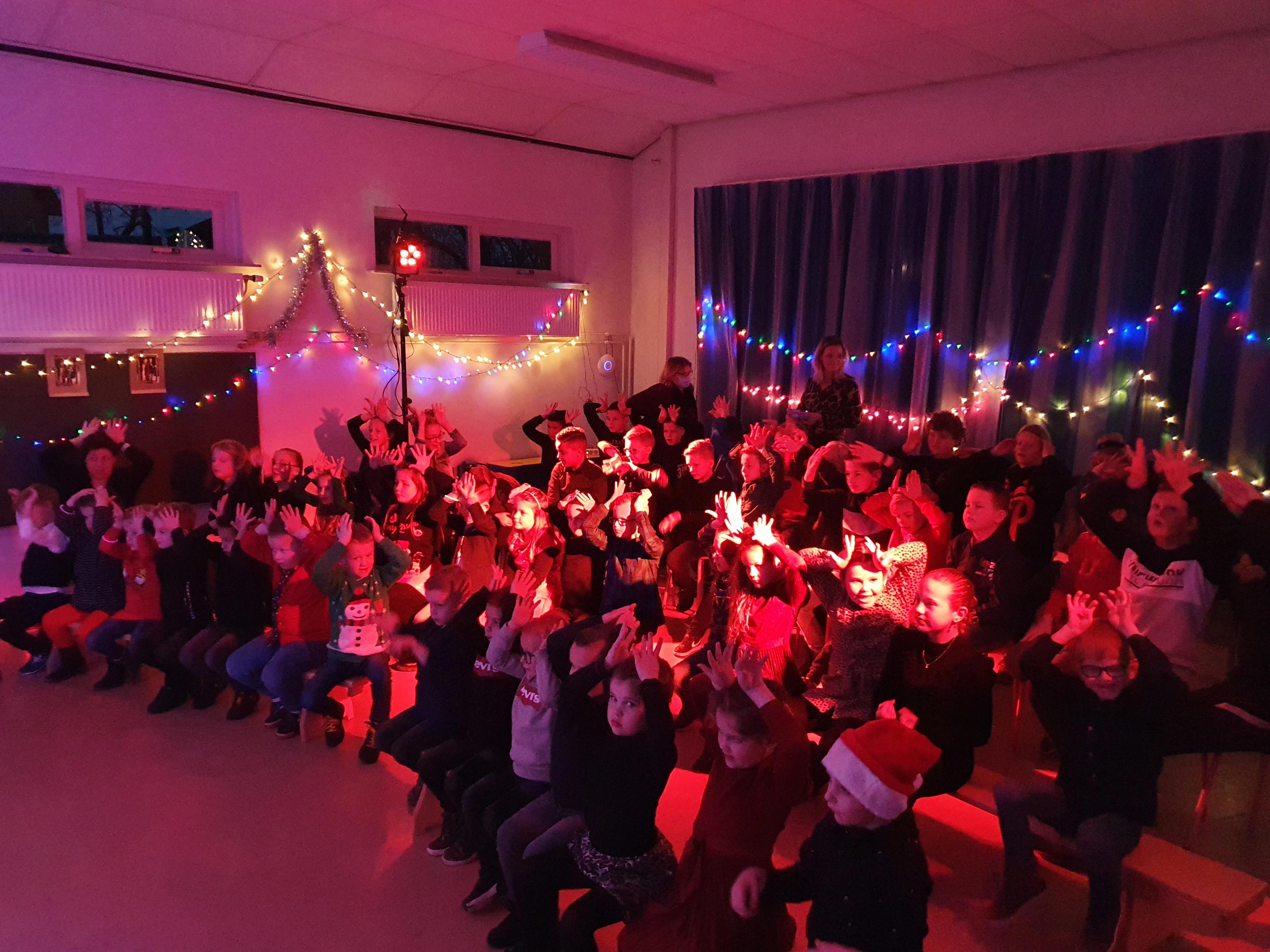 Een kerstvoorstelling voor de hele school of per bouw