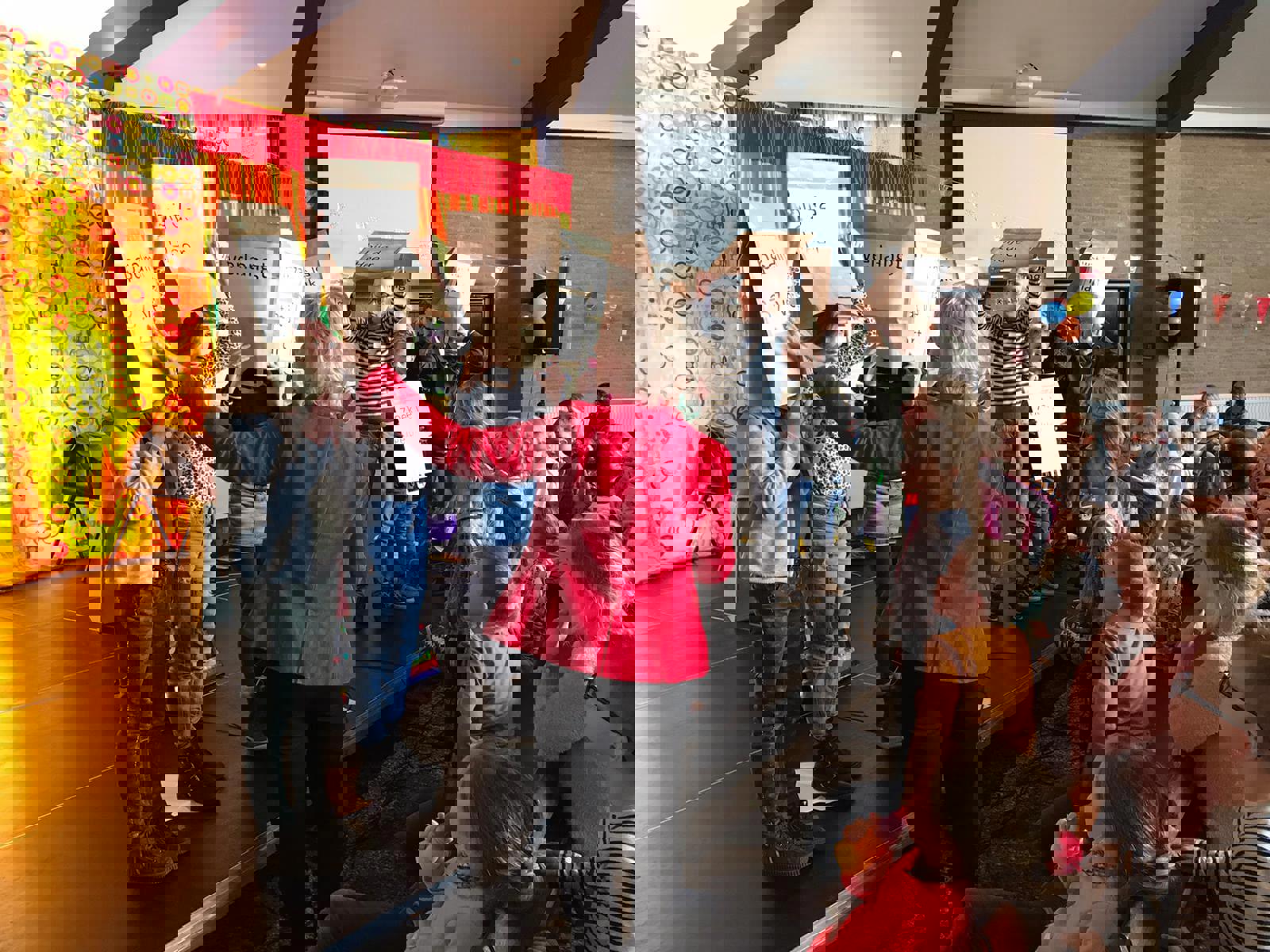 Even een interactief spel tussendoor, natuurlijk mag de zaal meedoen