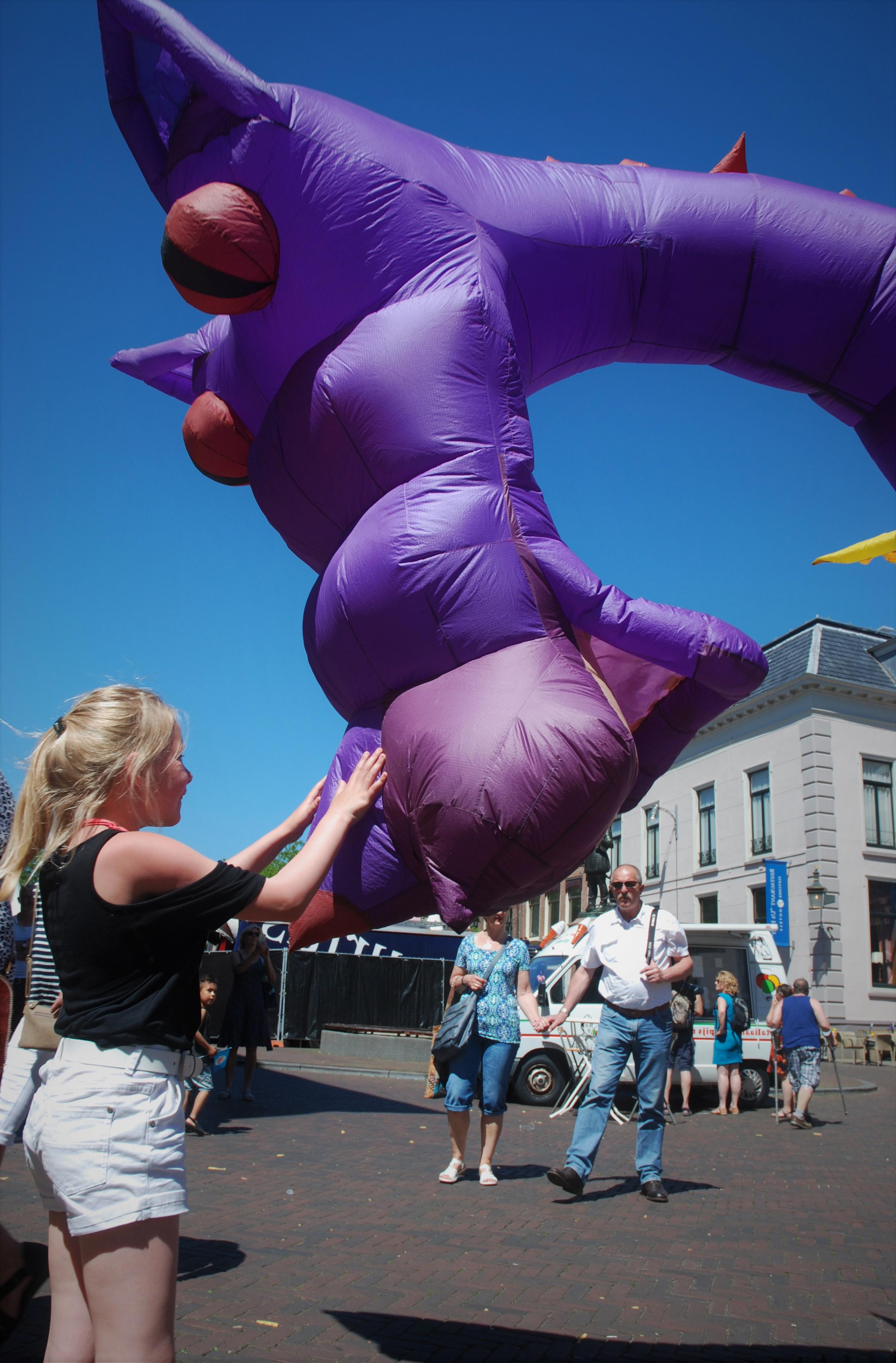 Zo groot is zijn kop wel!