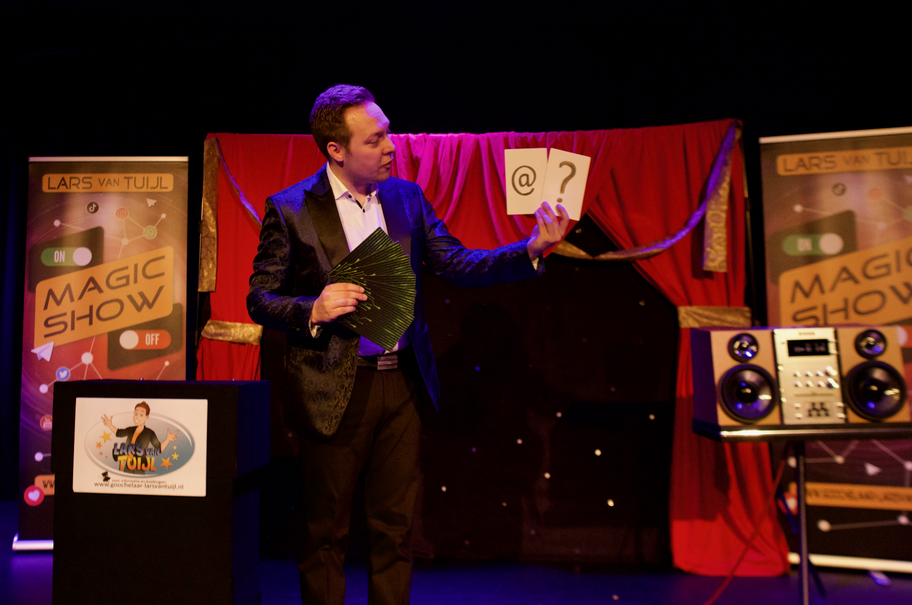 Actiefoto uit de ON-OFF Media Magic Show 2