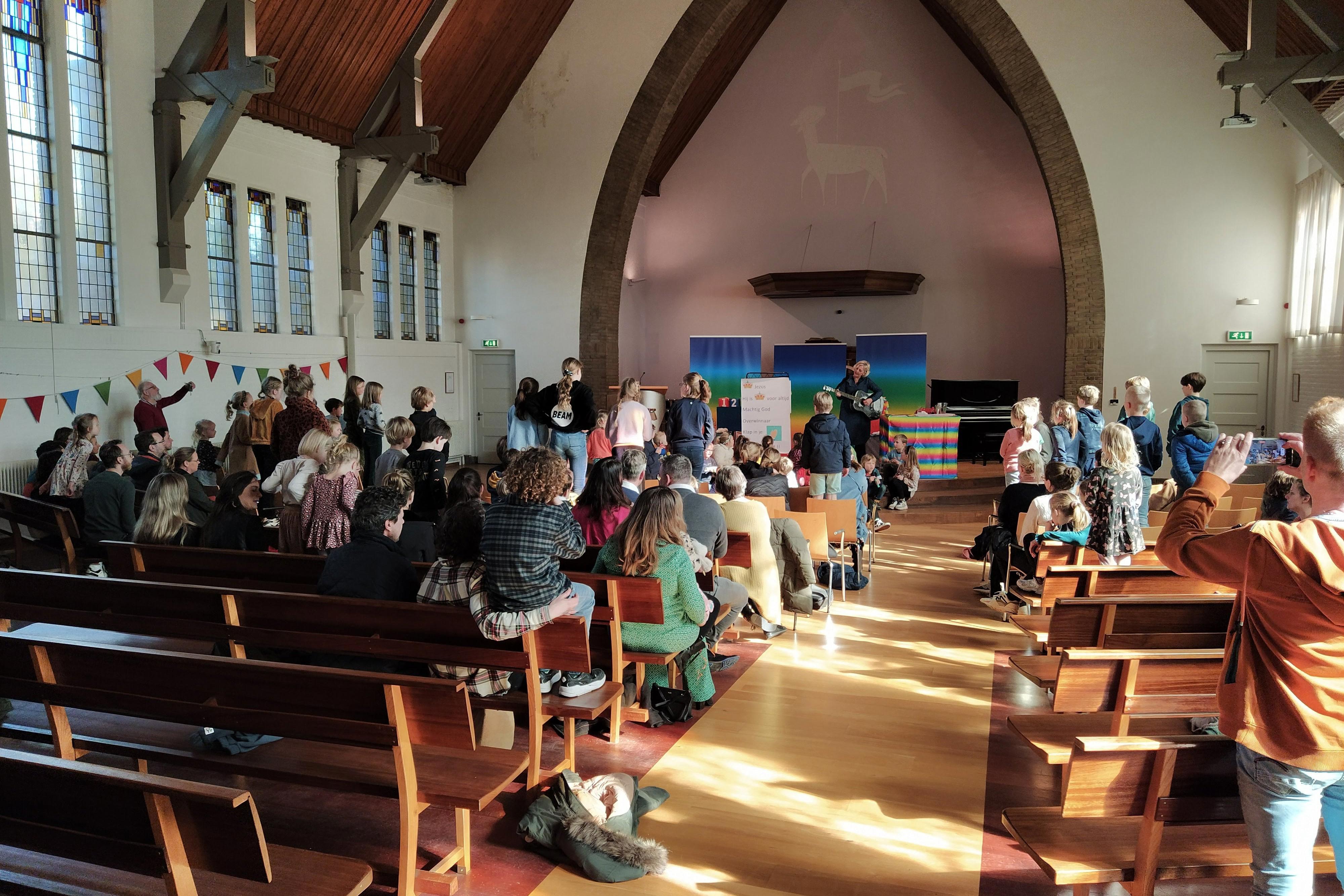 Christelijke voorstelling tijdens een evangelisatiemiddag