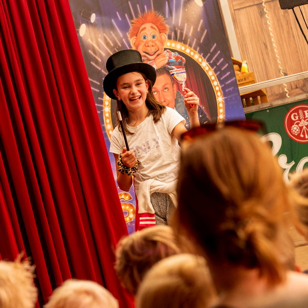 Kindershow Anders met Sander: Lachen Geblazen