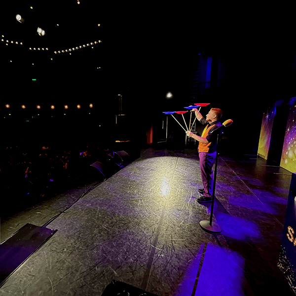 Kindershow Anders met Sander: Lachen Geblazen