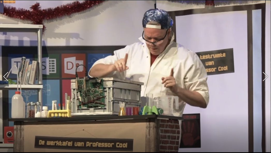 Prof Cool in actie